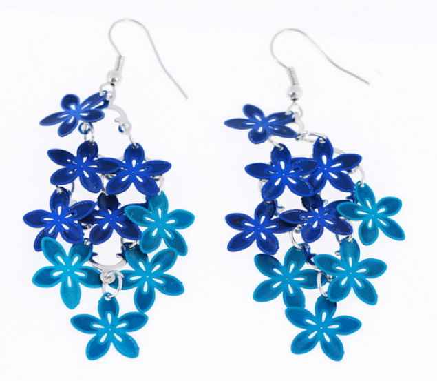 Ohrhänger mit Blütenmotiv:" Blaue Blüten"