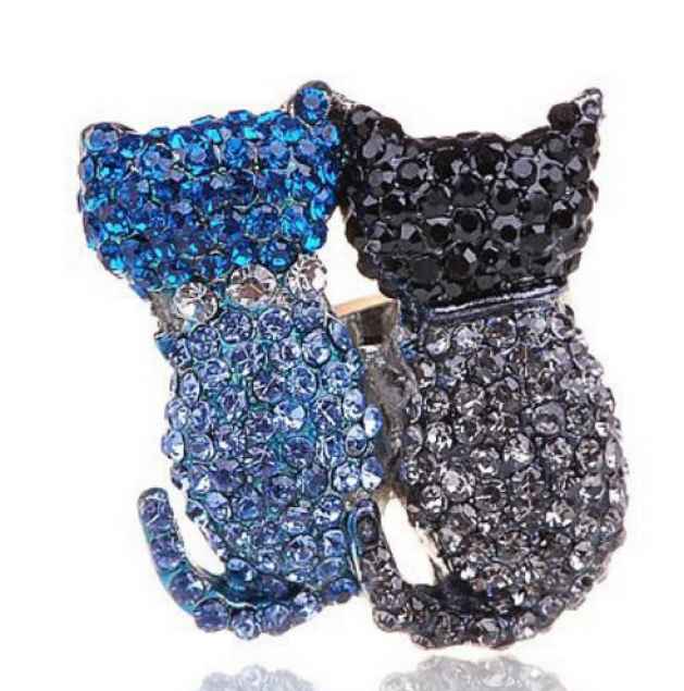 Ring mit Katzenmotiv: Blue Diamond Cats